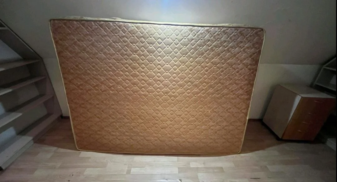 Результат хімчистки матраца